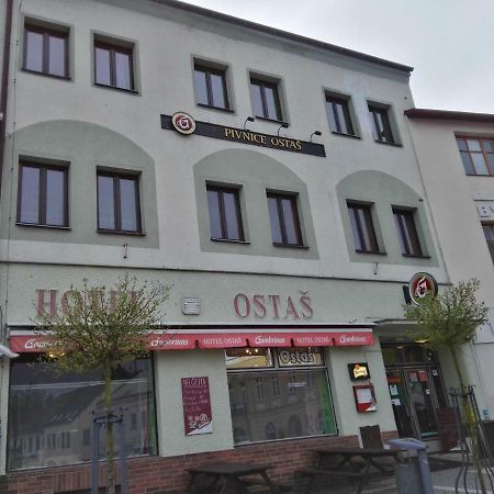 Hotel Ostas Police nad Metují Extérieur photo